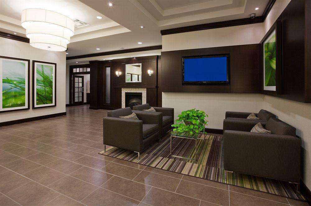 Holiday Inn Express & Suites New Liskeard Beltér fotó